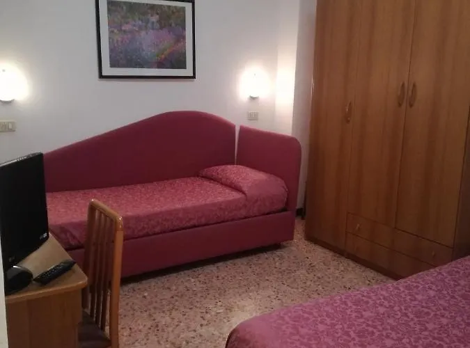 Dall'ara 3* Villa Marina